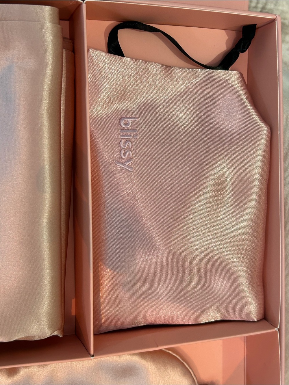 Bliss Pure Silk Standard Pillow Case and Sleep Mask in Rose Gold - Picture 3 of 9